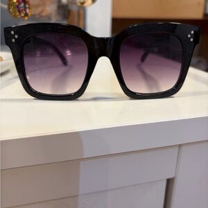 REVOLVE Black Gradient Sunglasses